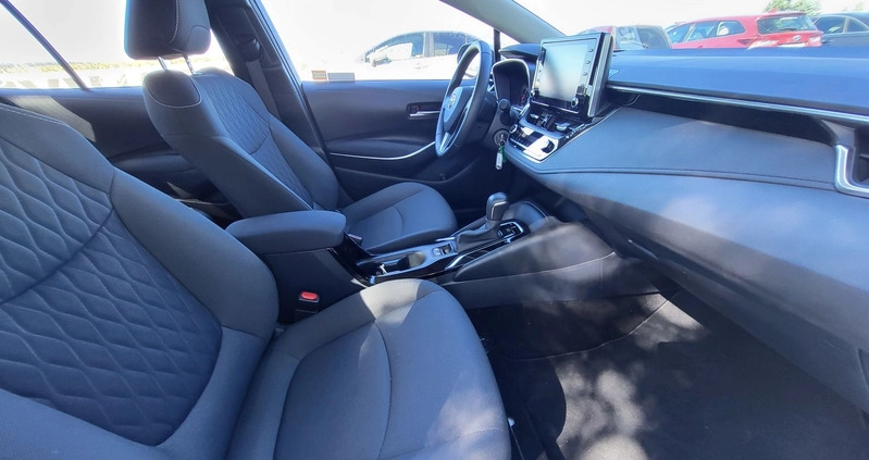Toyota Corolla cena 98800 przebieg: 9589, rok produkcji 2022 z Jarocin małe 211